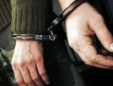 Λάρισα: Συνελήφθησαν φυγόποινοι εκβιαστές